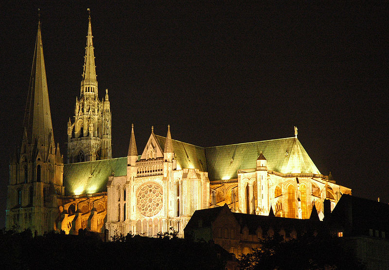 Chartres_Cathedrale_nuit